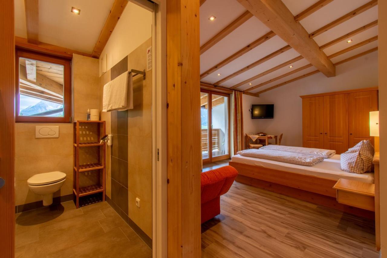 Pension Noella Sankt Johann in Tirol Exterior photo
